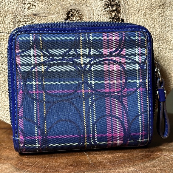 COACH Signature Tartan Snap Wallet - Picture 2 of 16
